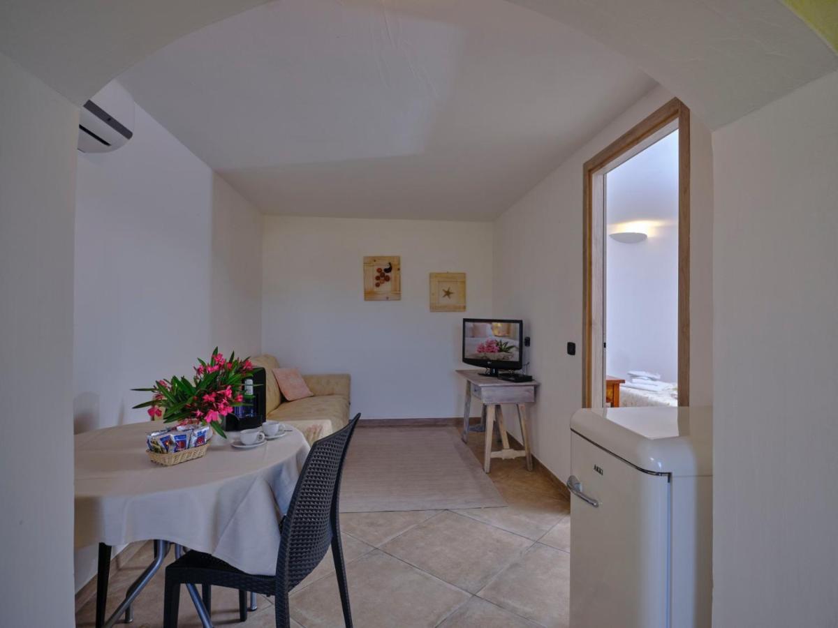 Locanda Murales - Turismo Rurale Olbia Dış mekan fotoğraf