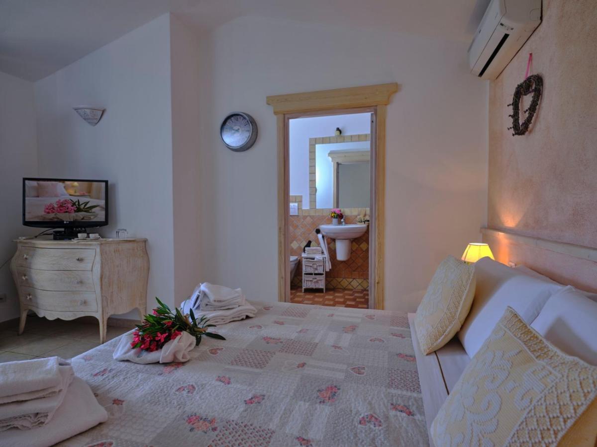 Locanda Murales - Turismo Rurale Olbia Dış mekan fotoğraf